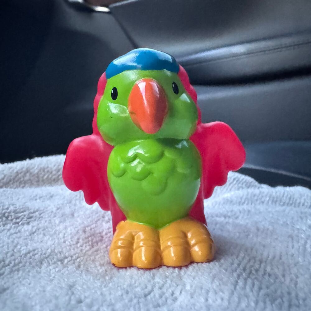 Fisher Price Little People Zoo Parrot Bird Animal Figure 2001 Mattel